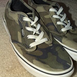 Vans Men's Green Camouflage Sneakers